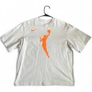 Nike WNBA T-Shirt with Orange Graphic XS